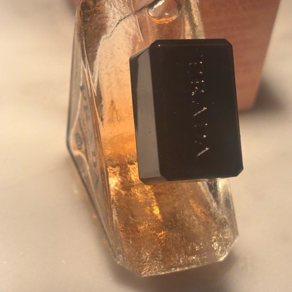 Prada Paradoxe bottle with Black Cap - Picture 4 of 4